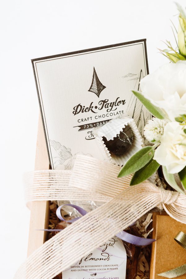 Chocolate Gift Box with Flowers Online - Image 2