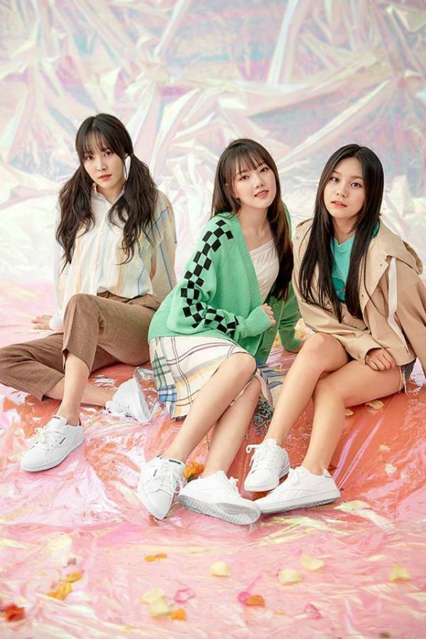 Gfriend - [Gfriend] 1st PhotoBook Fashion - Image 4